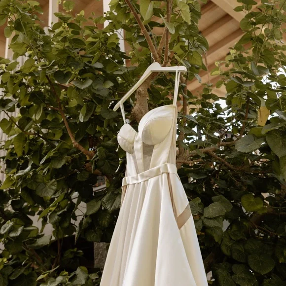 Jae by Galia Lahav Wedding Dress with gloves